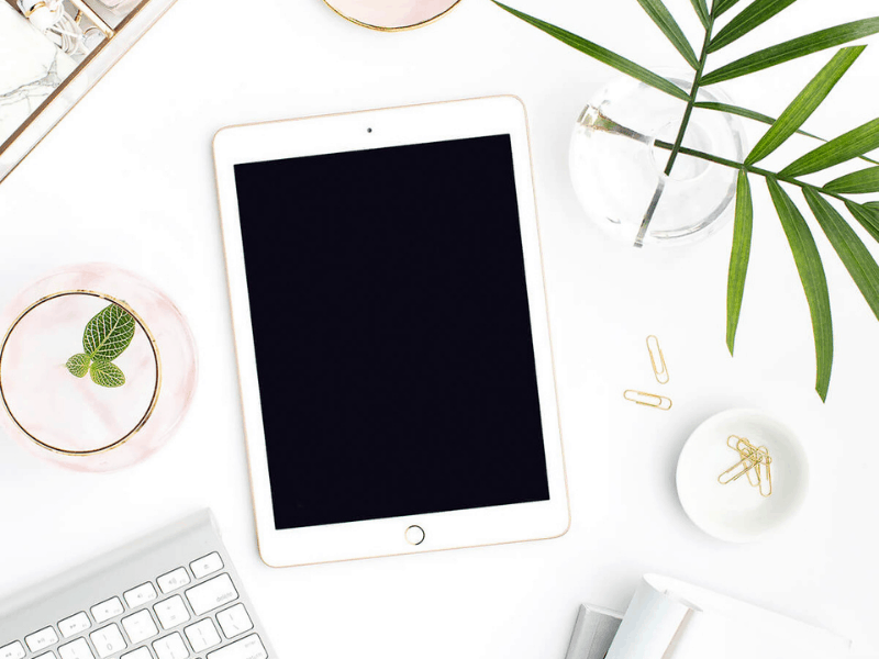 white desktop, iPad, greenery, apple keyboard, glass tumbler with ice and mint, online business, social squares image, Online Business Ideas with no Money Down | Business Ideas | entrepreneurs | Small Business | Girl Boss | female entrepreneurs 